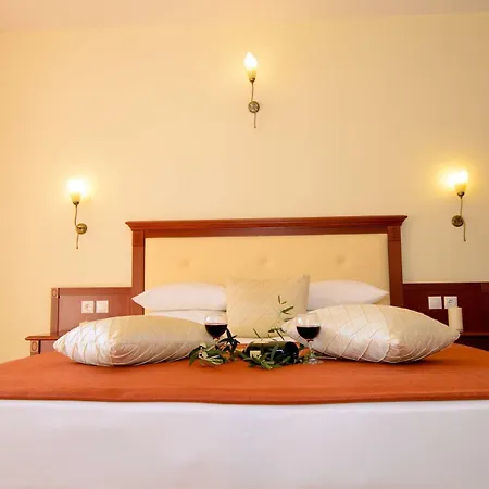 Village Mare Resort 4*