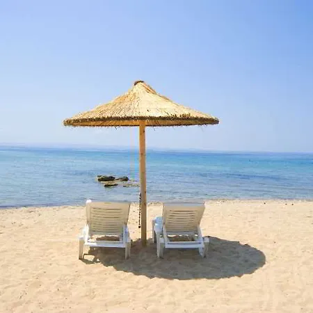 Village Mare 4* מטהמורפוסי