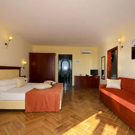 Village Mare Feriested 4*