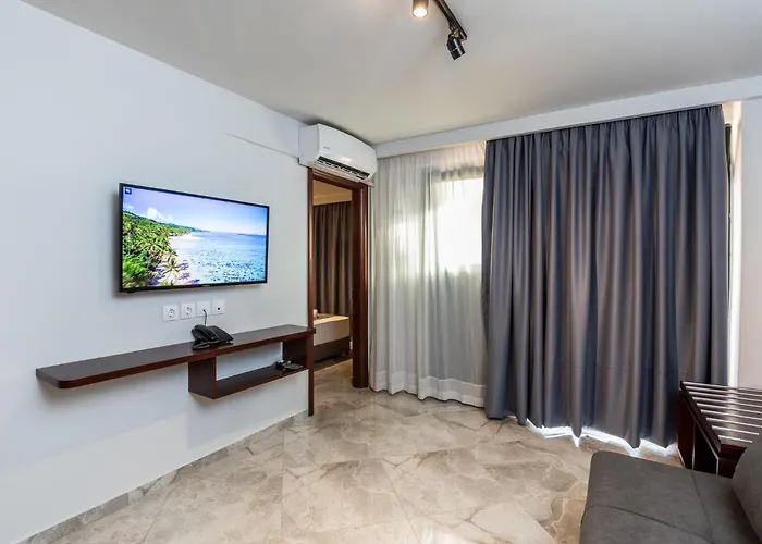 Village Mare منتجع 4*