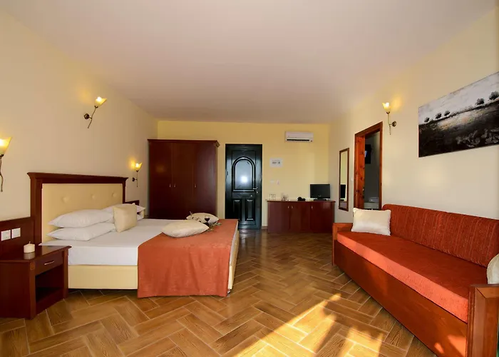 Village Mare منتجع 4*