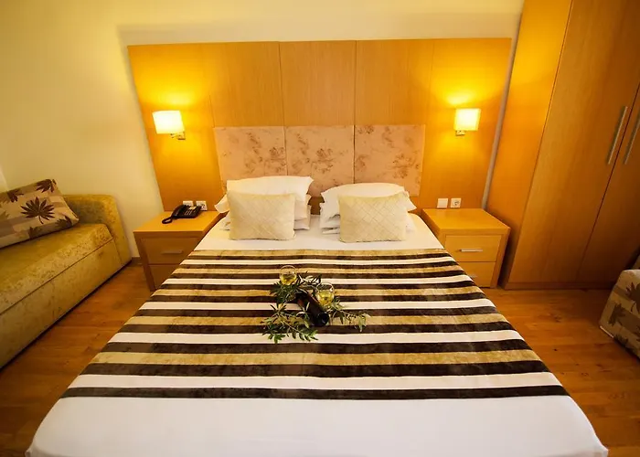 Village Mare منتجع 4*