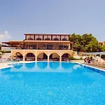 Üdülőközpont Village Mare 4*